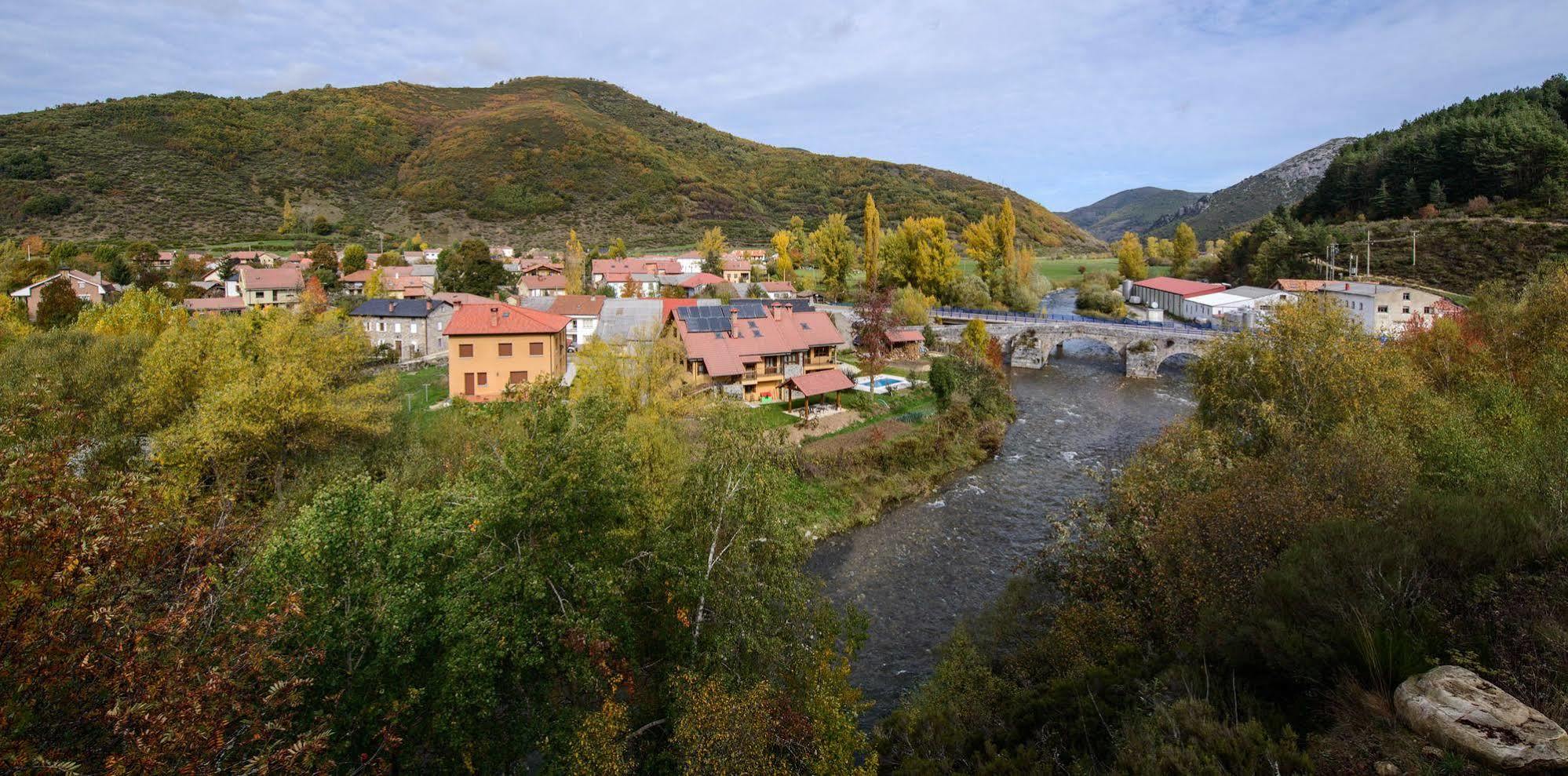 Penzion El Casar Del Puente Boca de Huérgano Exteriér fotografie